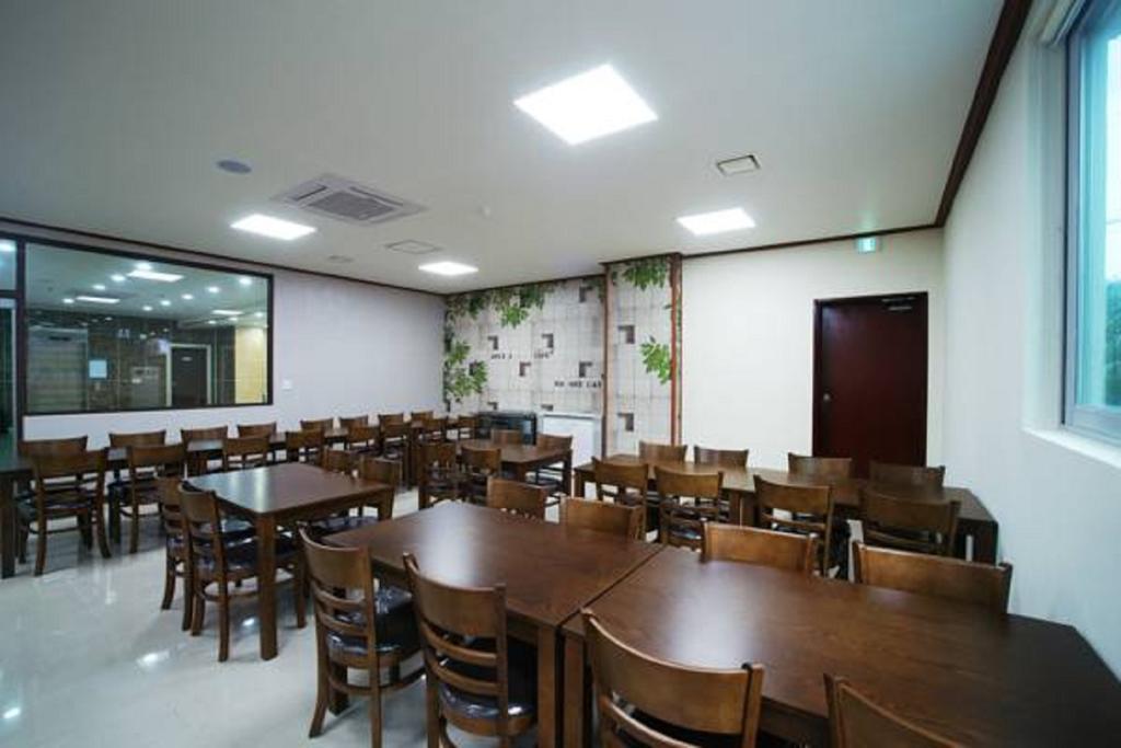 โรงแรมอควาบีช ซอกวีโพ ภายนอก รูปภาพ